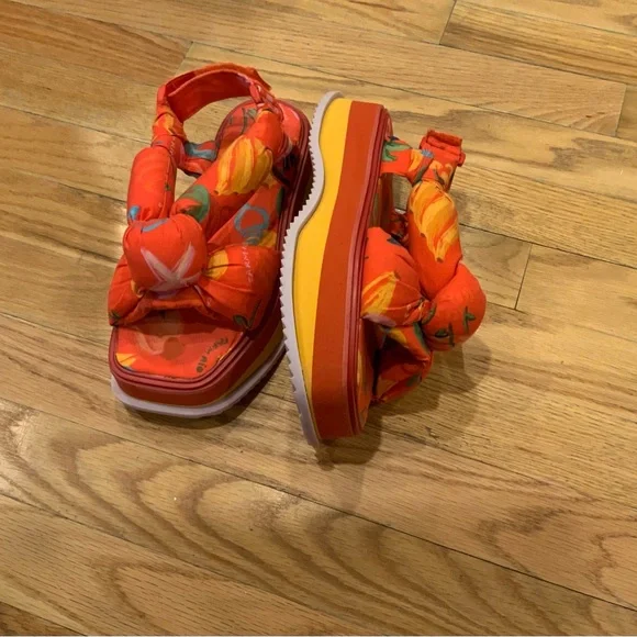 FARM Rio Red Floral Platform Sandals - Picture 9 of 12